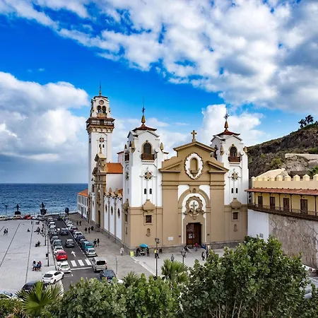 Sea Music Daire Candelaria